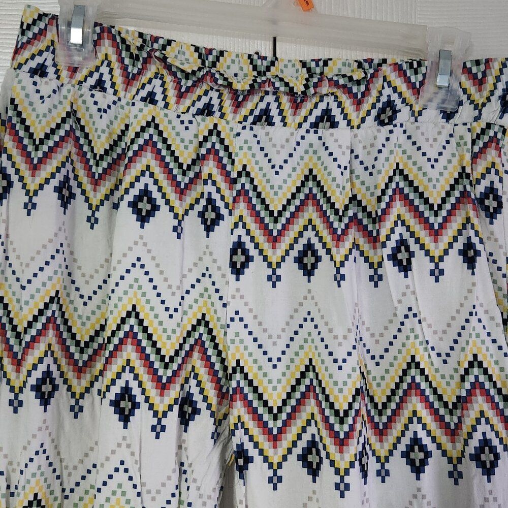 Zig Zag Print Spring Crop Pants Size M - Picture 3 of 4